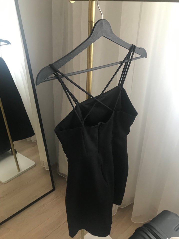 Siyah elbise - Görsel 3