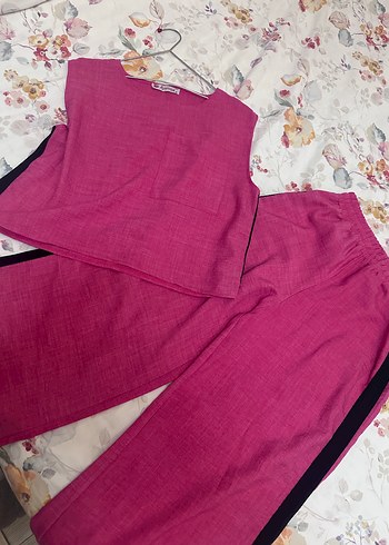 Kadın Pembe Rahat Kesim Kumaş Pantolon