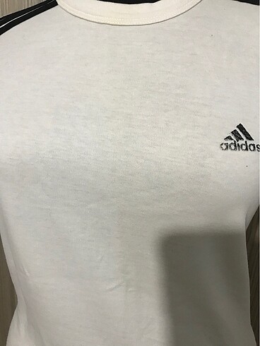 m Beden Adidas beyaz tshirt