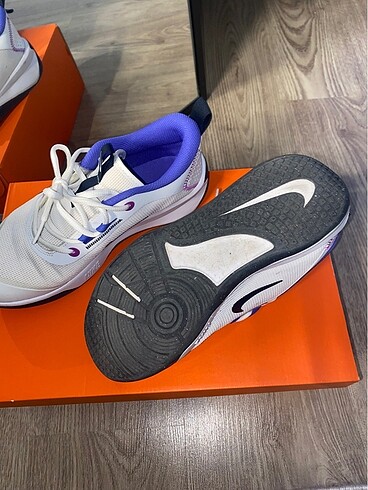 Nike NİKE OMNİ MULTİ-COURT 38 Numara