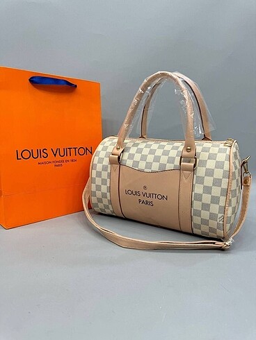 Louis Vuitton LOUIS VUITTON