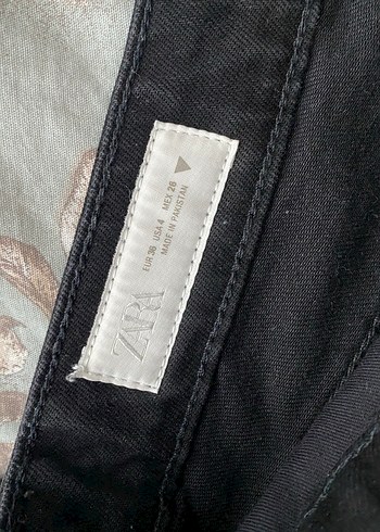 Zara Siyah Kadın Jean - Görsel 2