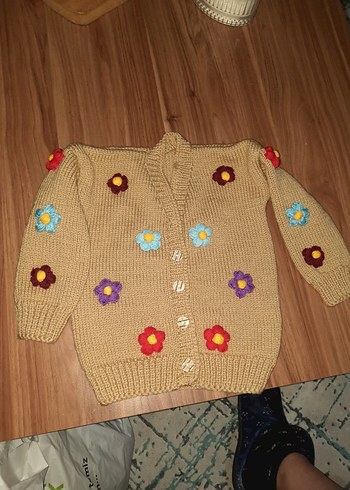 Kız Çocuk Renkli Nakışlı Örgü Hırka - Görsel 2