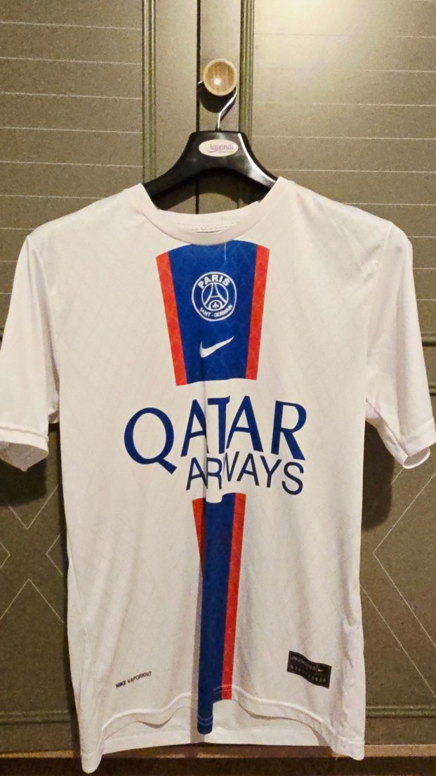 Beyaz Paris PSG Forma Neymar ax kullsnıldı PAZARLIK PSYI VARDIR - Görsel 3