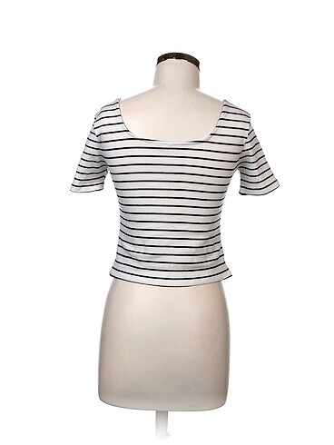 xl Beden Defacto Bluz %70 İndirimli.