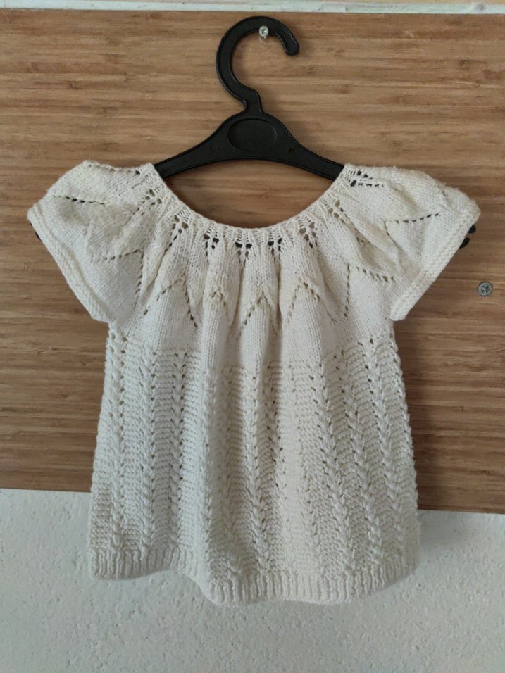 Kız Çocuk Beyaz Örgü Kısa Kollu hırka - Görsel 2