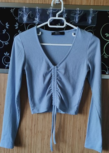 Mavi V Yaka  Kadın Crop - Görsel 3