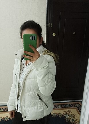 Bershka beyaz mont