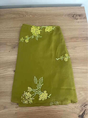 l Beden Tiril tiril pul detaylı yesil etek içi astarlı