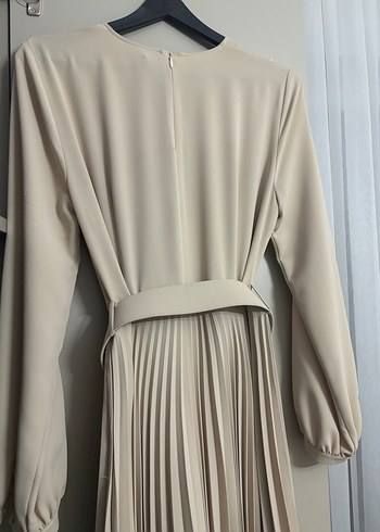 Bej Pilili Uzun Kadın Elbise - Görsel 2