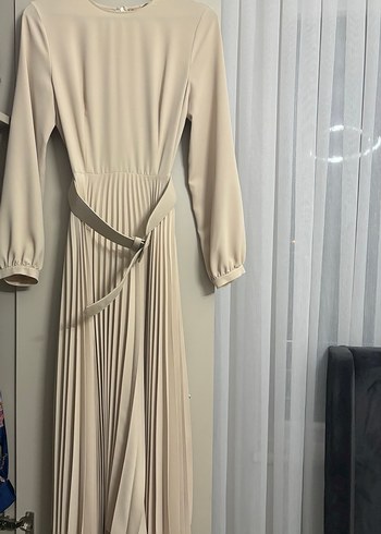 Bej Pilili Uzun Kadın Elbise - Görsel 5