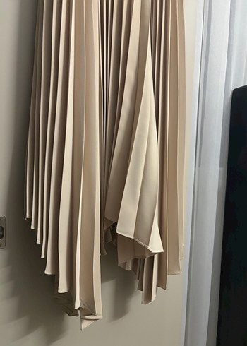 Bej Pilili Uzun Kadın Elbise - Görsel 4