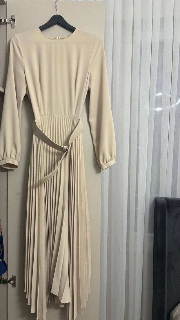 Bej Pilili Uzun Kadın Elbise - Görsel 5