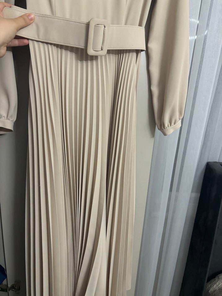 Bej Pilili Uzun Kadın Elbise - Görsel 3