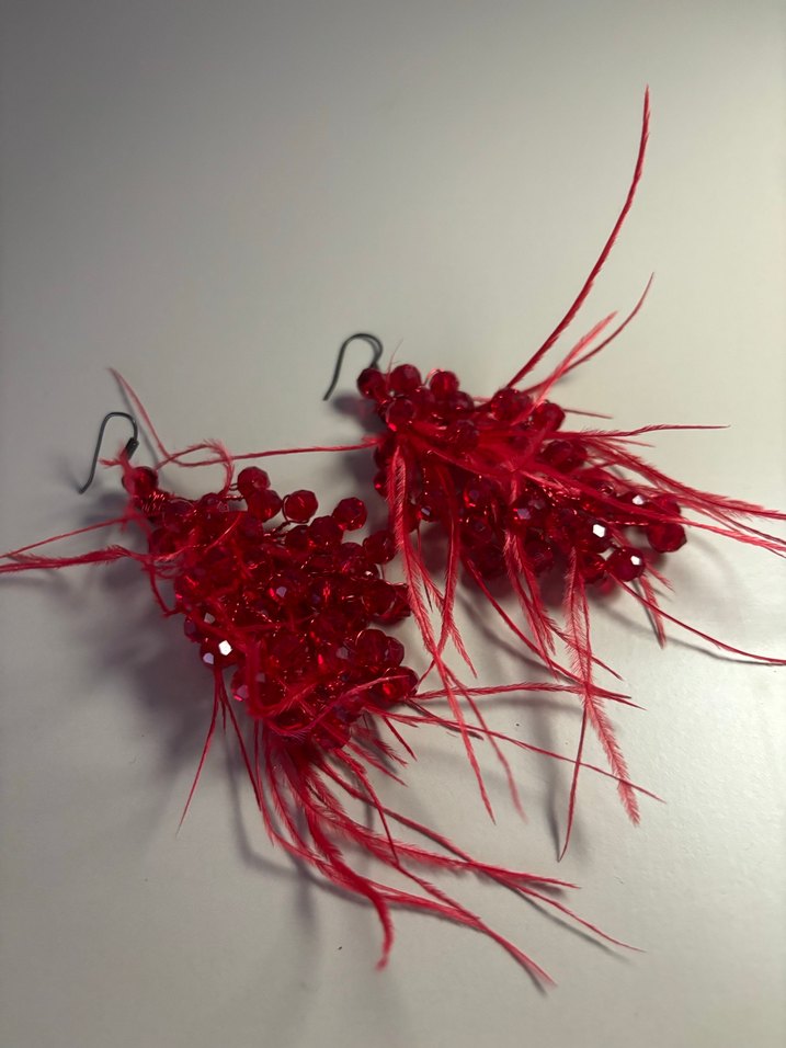 Kırmızı Boncuklu Mini Bohem Küpe - Görsel 4