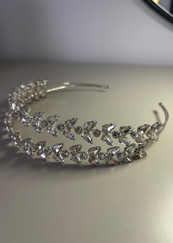 Pullu Beyaz Taç ve Küpe Seti - Görsel 7