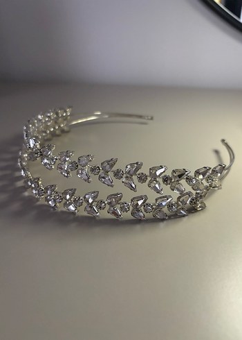 Pullu Beyaz Taç ve Küpe Seti - Görsel 9