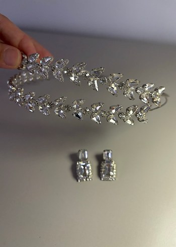 Pullu Beyaz Taç ve Küpe Seti - Görsel 2