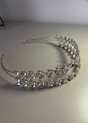 Pullu Beyaz Taç ve Küpe Seti - Görsel 6