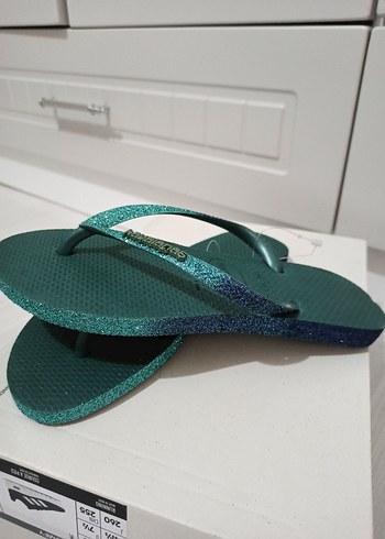 Havaianas Parlak Turkuaz Kadın Parmak Arası Terlik