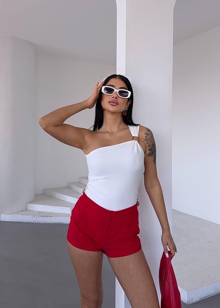 Tek Omuzlu Ottoman Kumaş Gold Metal Detaylı Bluz - Görsel 2