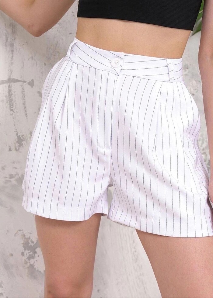 Çizgili Düğmeli Şort - Görsel 5
