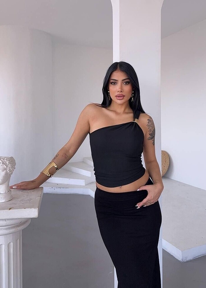 Kadın Siyah Bisiklet Yaka Gold Düğmeli Ottoman Bluz - Görsel 2