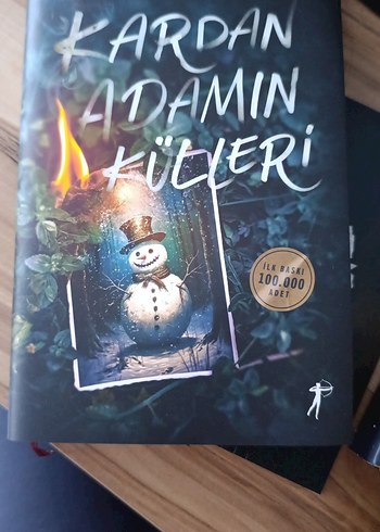  Beden Renk kardan adamın külleri