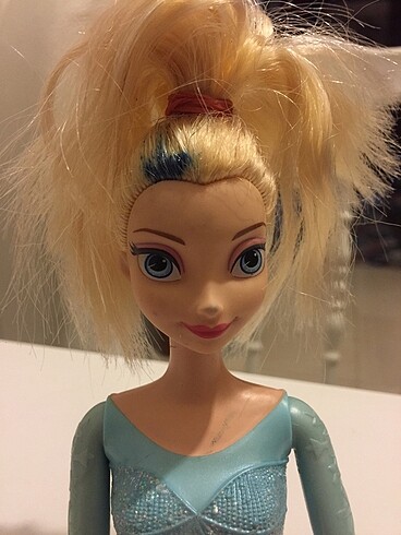 Barbie Frozen Elsa bebek