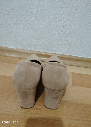37 Beden Bej Süet Kadın Topuklu Stiletto