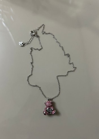  Beden swarovski ayıcıklı kolye