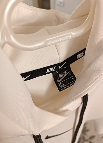 m Beden Nike sweatshirt