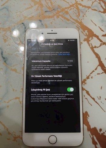 Apple iPhone Bej Renkli, Maksimum Pil Kapasitesi %100