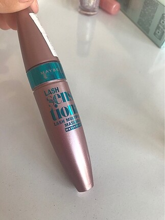  Beden Maybelline sensational mascara