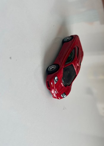Beden Hotwheels iki adet araba