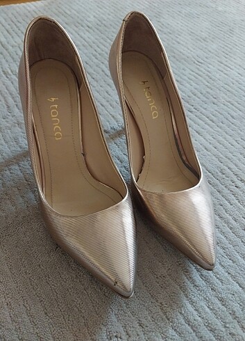 Tanca stiletto