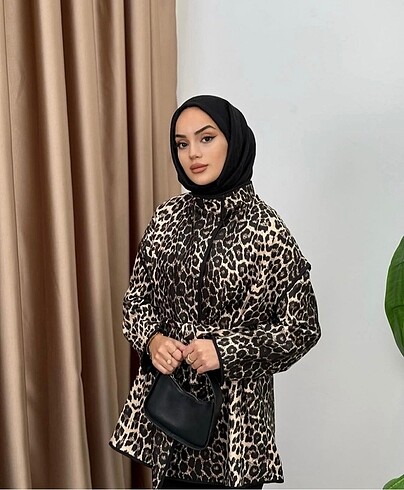Diğer QUQA Leopar kemerli Tunik