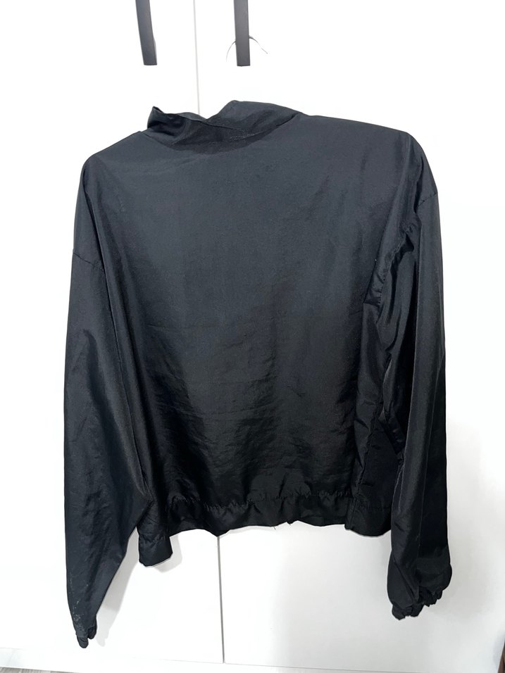 Adidas Siyah Fermuarlı Kadın Yağmurluk - Görsel 2