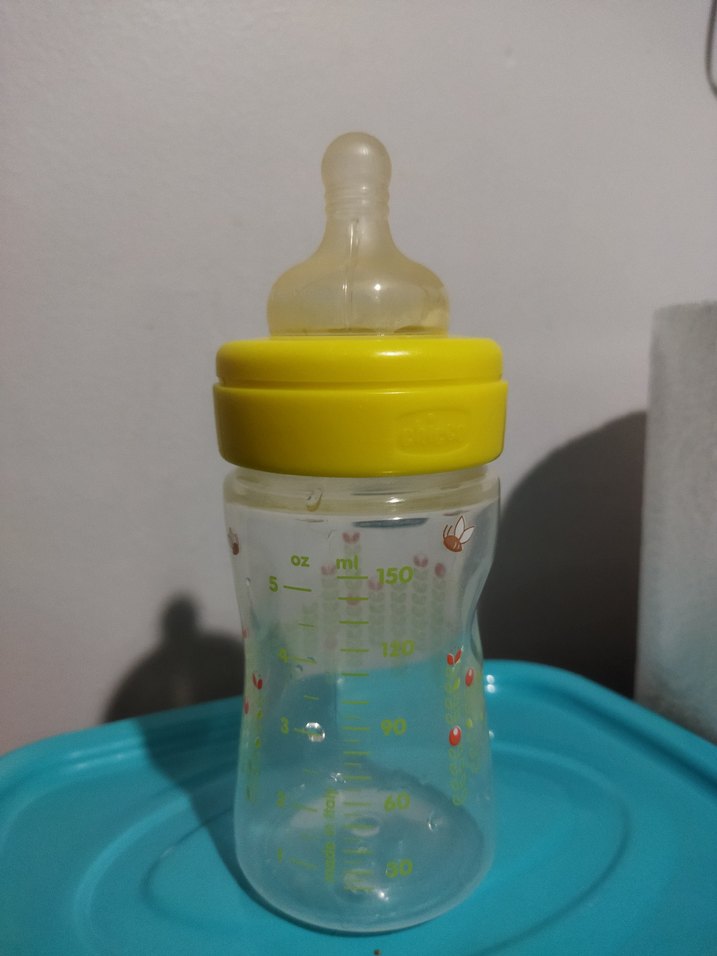 Chicco Sarı Bebek Biberonu - Görsel 2