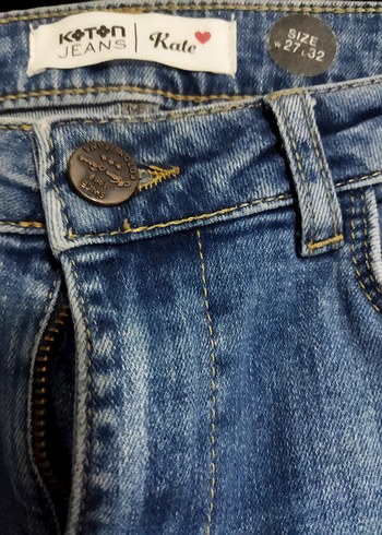 Kadın Mavi Yırtık Detaylı Dar Kesim Jean - Görsel 3