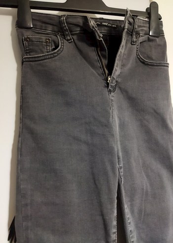 Kadın Siyah Dar Kesim Jean - Görsel 3