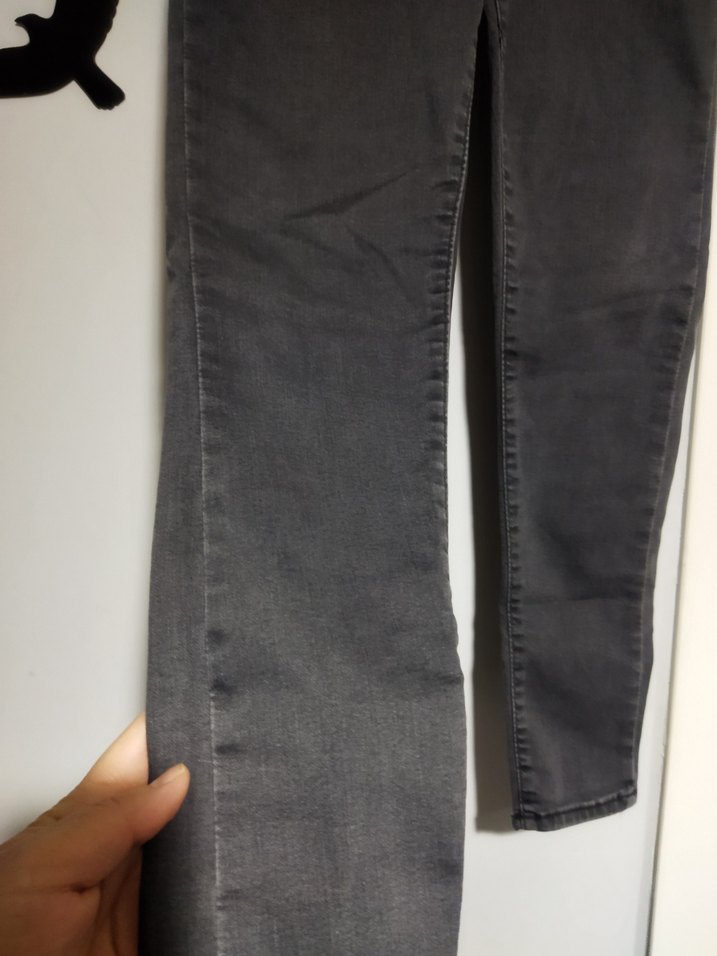 Kadın Siyah Dar Kesim Jean - Görsel 2