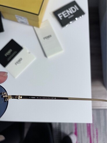  Beden Fendi metal
