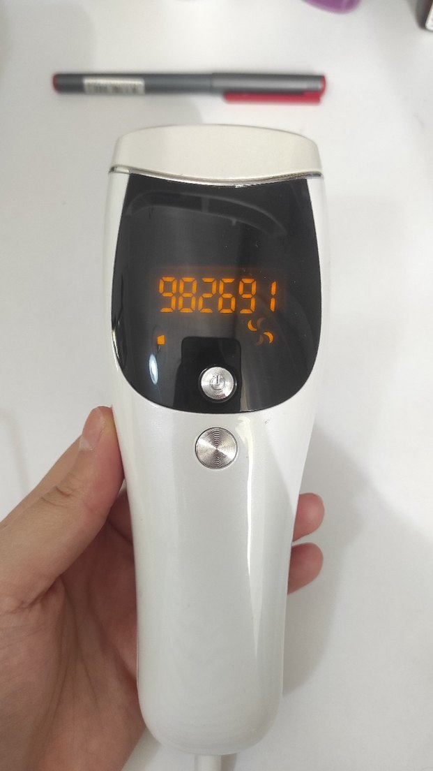 Beyaz ve Gri ıpl lazer cihazı - Görsel 3