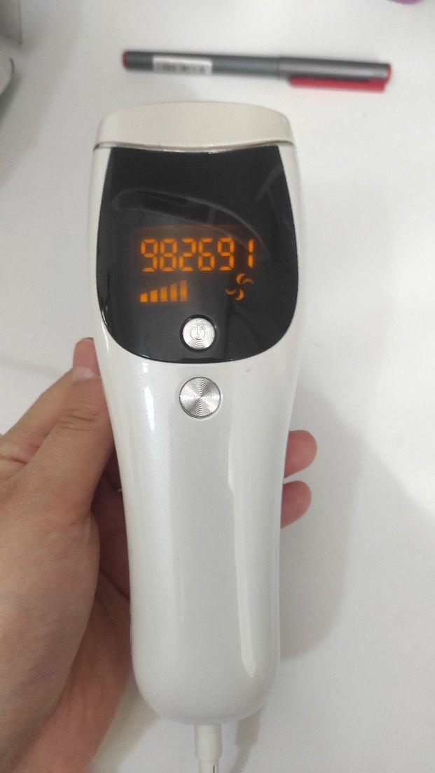 Beyaz ve Gri ıpl lazer cihazı - Görsel 4