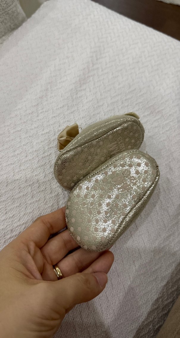 Kız Çocuk Altın Renk Fiyonklu Babet 12/13 numara - Görsel 5