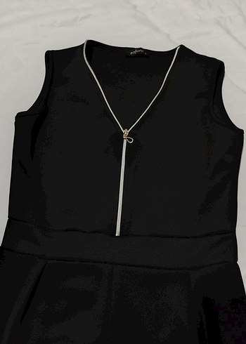 Siyah V Yaka Kadın Tulum - Görsel 2