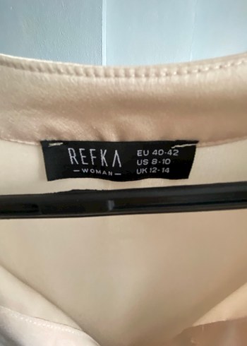 Bej Düğmeli V Yaka Kadın Gömlek - Görsel 2