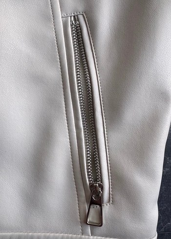 Beyaz Kısa Deri Biker Ceket - Görsel 4