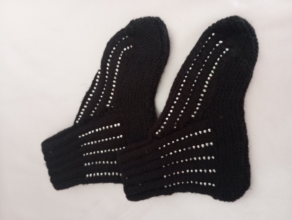 Nakışlı Siyah-Pembe Örgü Kadın Ev Terliği - Görsel 3